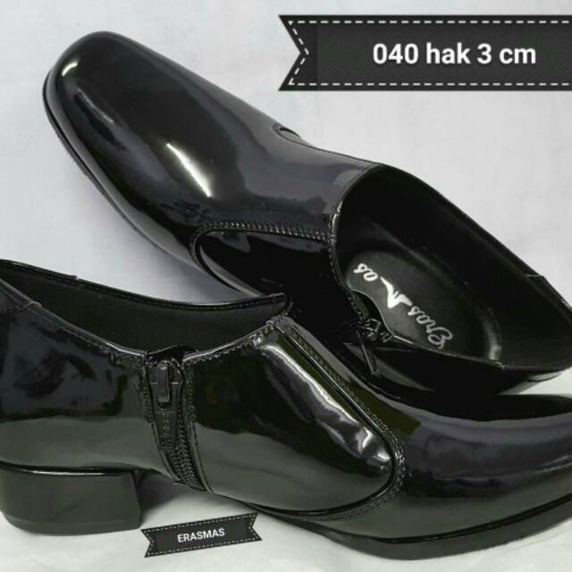 Sepatu PDH