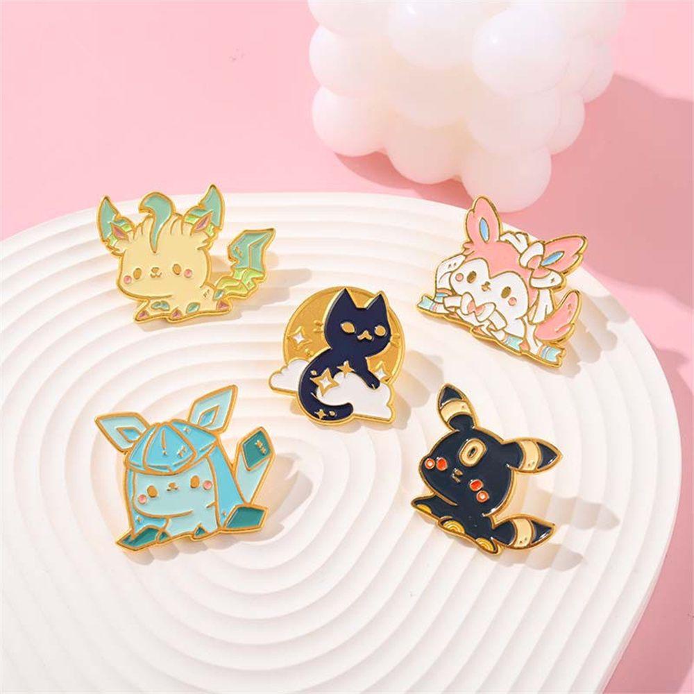 AUGUSTINA Eevee Bros Anime Kostum Props Pakaian Kartun Cat Logam Cosplay Badge