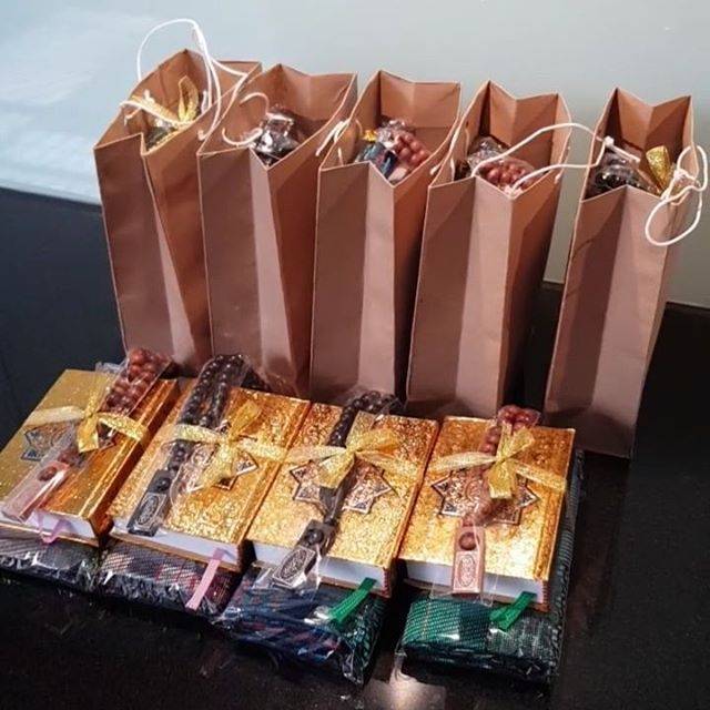 [ANTQ] Parcel Souvenir Sajadah Tasbih Al Quran saku paket oleh oleh umroh tahlil tahlilan 40 harian