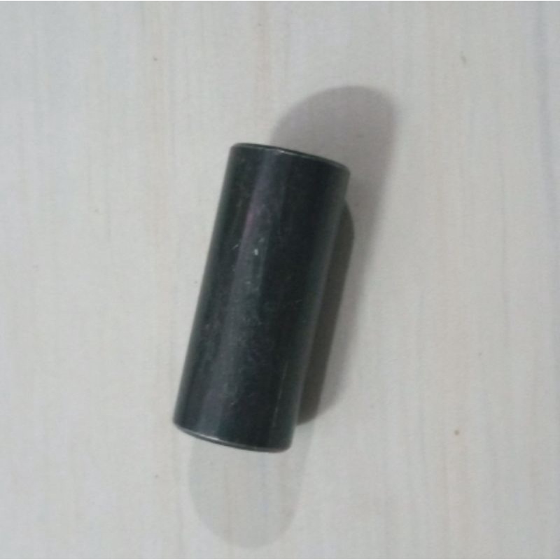 Bosh Panjang 51mm, Diameter Dalam: 15mm, Luar 22mm. Motor Velg Tromol Bos Boshing As Original Baja