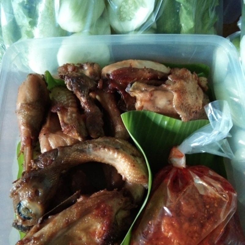 

Ayam Kampung goreng 1 ekor