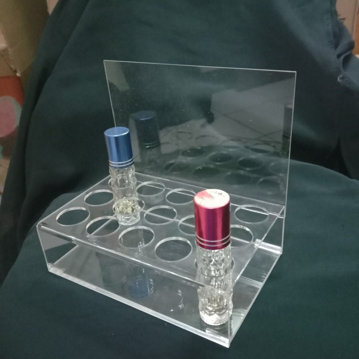 

Produk Terbaru Tatakan Parfum Akrilik/Display Parfume Acrylic Rol On 6-8 Mili