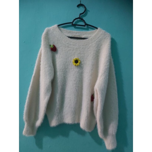 Jual Switer crop fuzzy tangan super balon cream*Majestic Legon