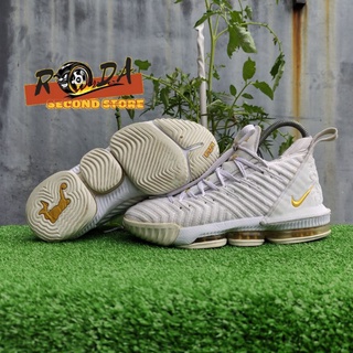 lebron 16 low all white