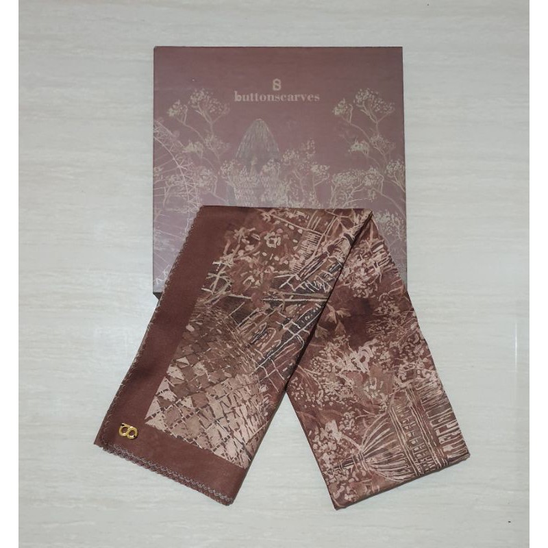 preloved buttonscarves british brown