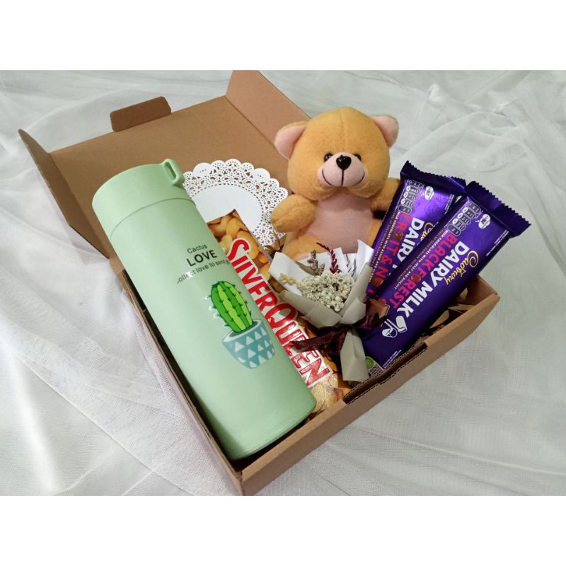 

Gift Valentine/ Kado Unik/ Hampers Box/ Kado ulang tahun/ Hampers Birthday