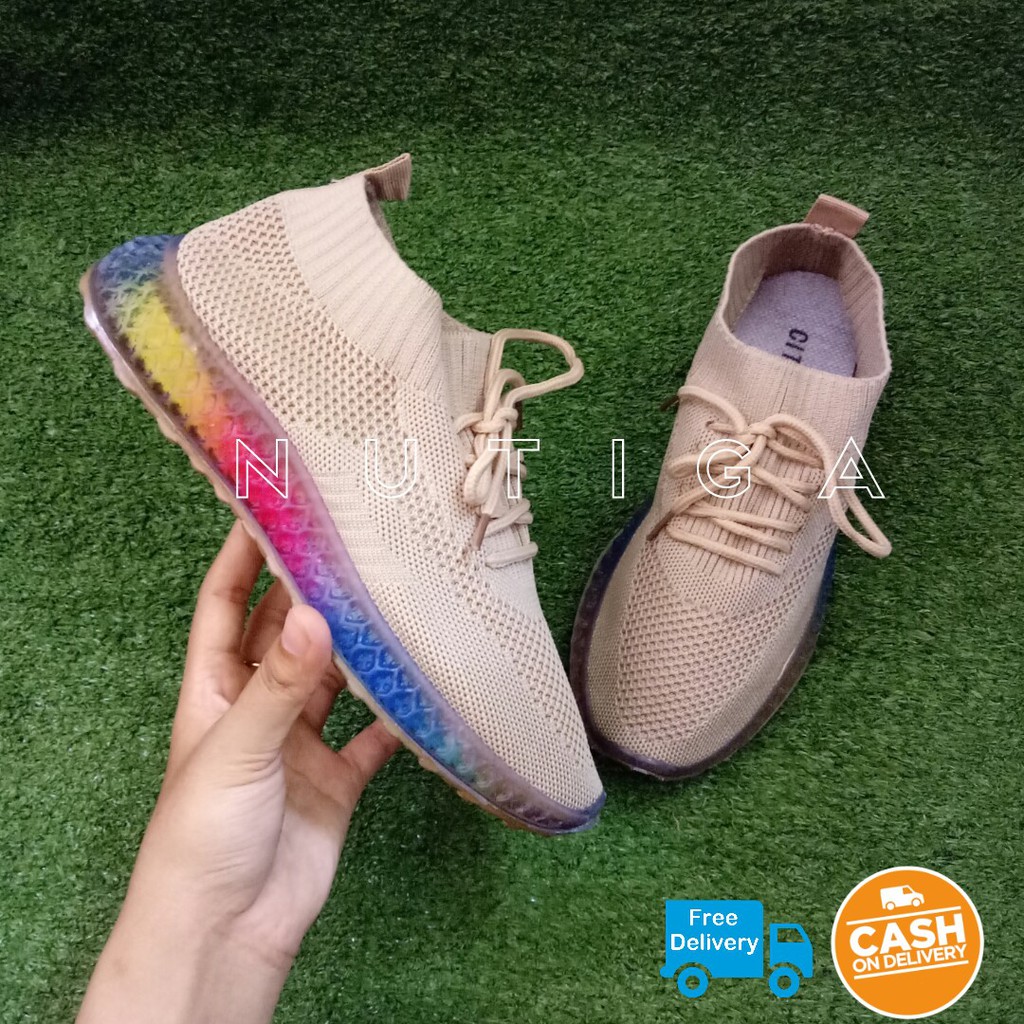 Sepatu Wanita Sneakers Wanita - Kanialadiesoutfit - CityShoes Krem - Import Rajut Sol Pelangi