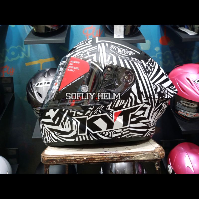 HELM KYT TT COURSE ESPARGARO WINTER TEST 2020