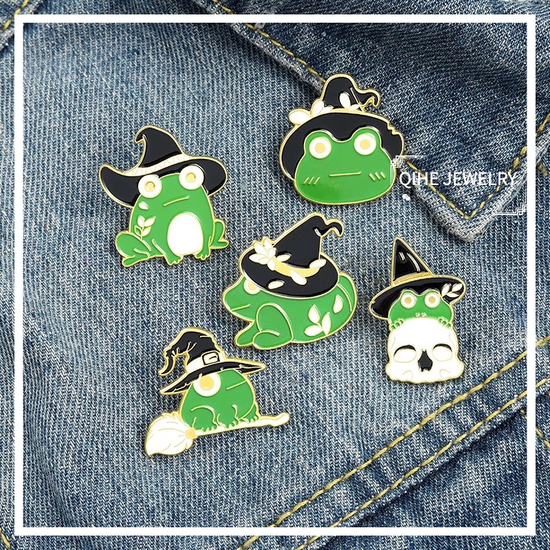 Bros Pin Enamel Desain Kartun Penyihir Katak Gaya Gothic Untuk Hadiah