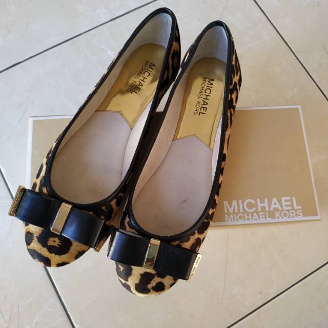 MK03 Preloved/Second/Preowed Authentic Michael Kors Kiera Ballet Shoes
