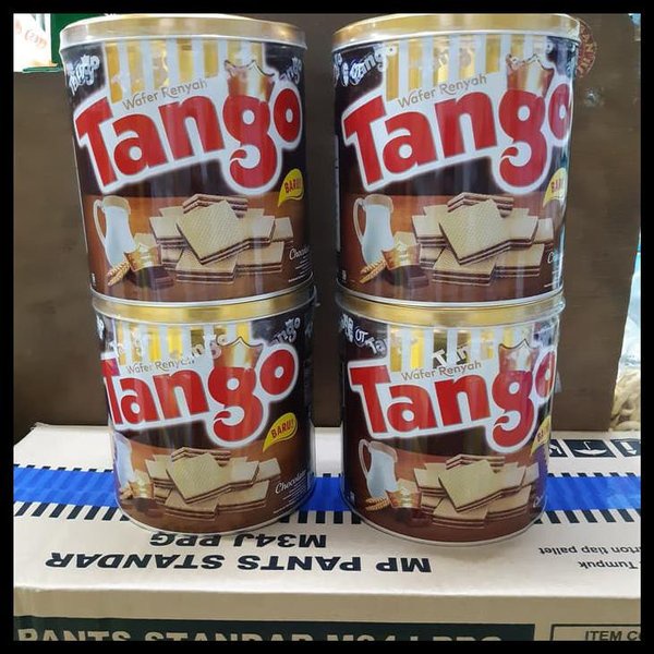 

TANGO Wafer Chocolate Kaleng 300gr