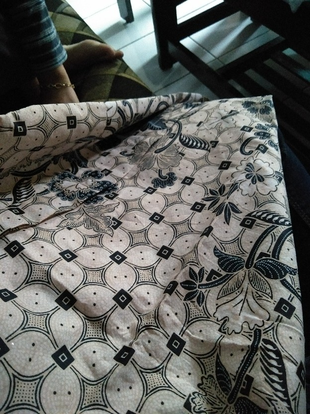 [new Product] Wou Batik Couple Puspita Kebaya Brokat Tille Mutiara Mix Payet Batik Couple Modern