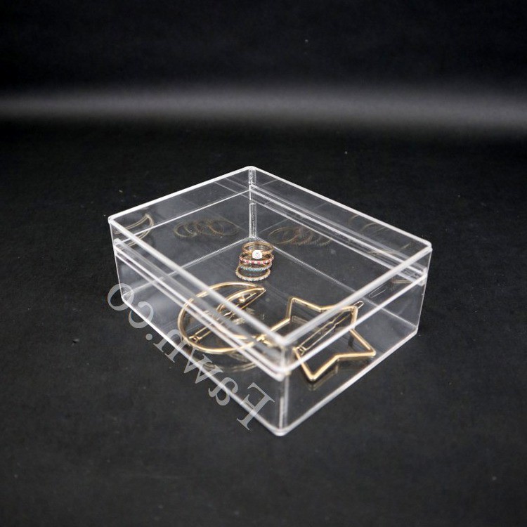 

Ava 1 - Kotak Akrilik