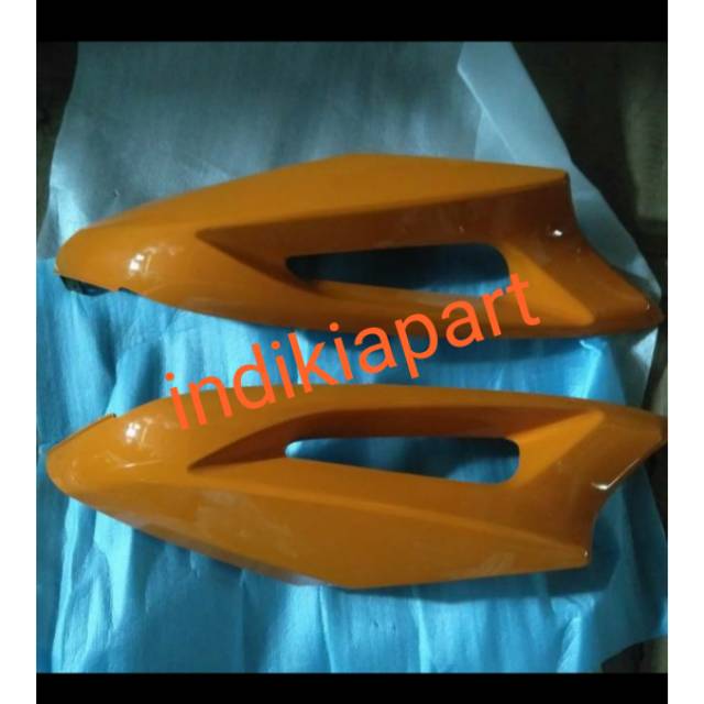 Cover body depan sayap samping honda blade 110 old blade kecil