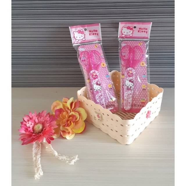 

Gunting Anak Hello Kitty