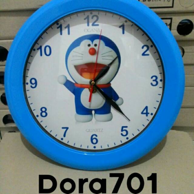 Jam dinding doraemon