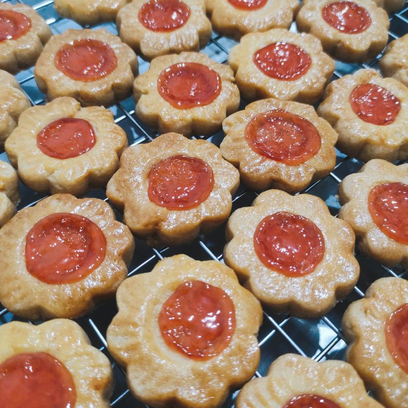 

Strawberry Butter Cookies