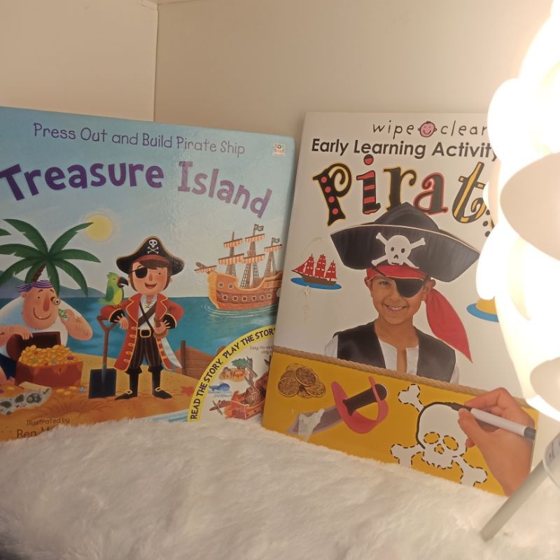 Paket Buku Anak preloved second bekas Cerita dan Aktivitas tema Pirates