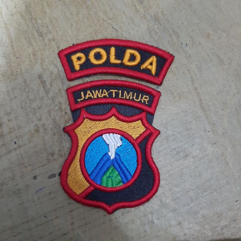 ATRIBUT POLDA JATIM TIMBUL