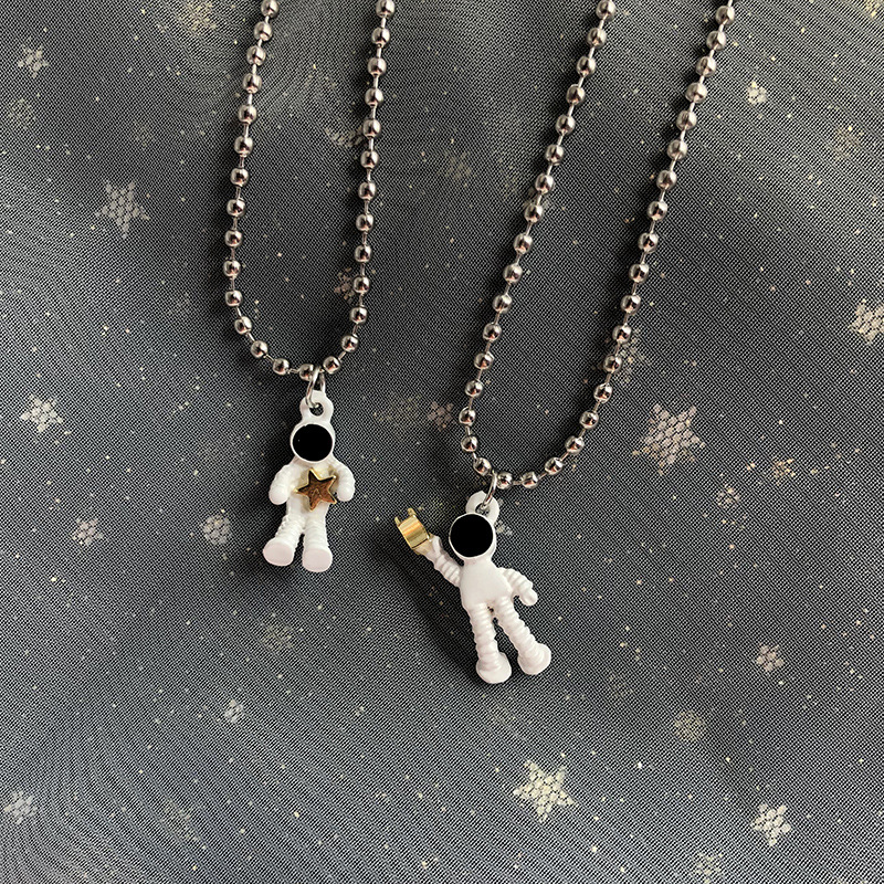 Kalung Rantai Manik Bulat Astronot Yang Lucu Rantai Klavikula Spaceman Hip-hop Baru Pasangan Fashion / Liontin Unisex