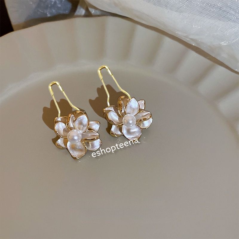 A39 anting hijab bunga new pearl putih gold_anting jilbab