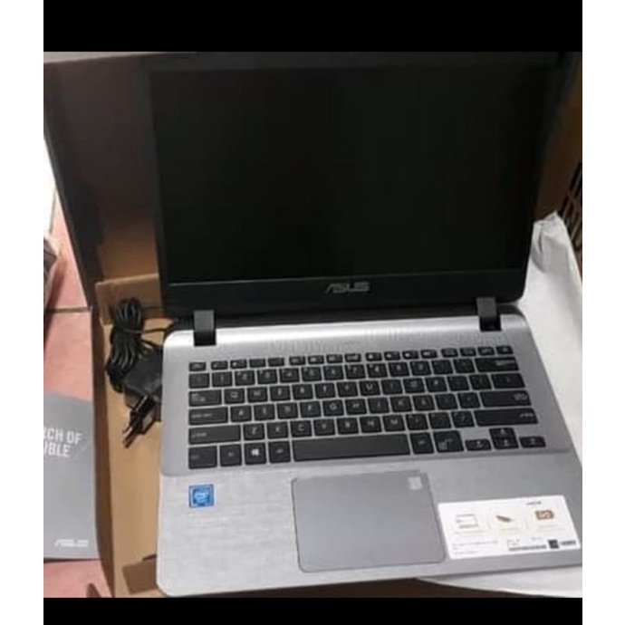 Laptop Asus Intel core i3
