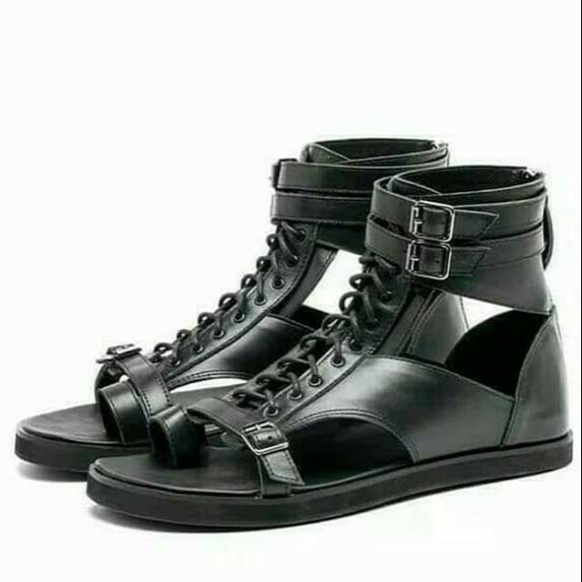 sandal gladiator pria