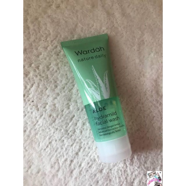 ☃Cutezz_Ching1☃Wardah Nature Daily Aloe Hydramild Facial Wash 60ml