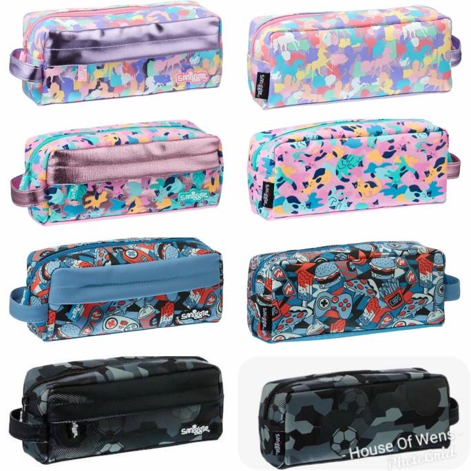 

Diskon SMIGGLE ILLUSION ESSENTIAL PENCIL CASE -TEMPAT PENSIL SMIGGLE ORIGINAL Diskon
