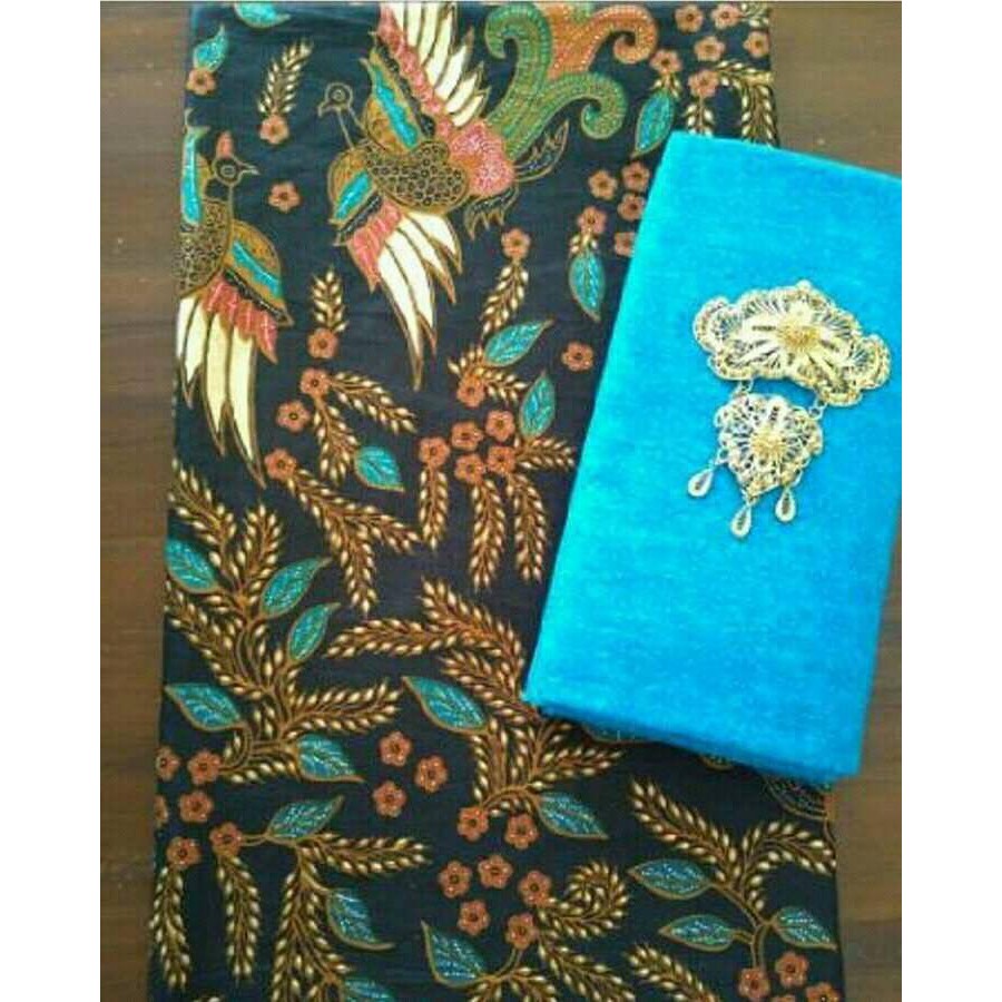 Kain Batik Printing Pekalongan Motif Burung Merak Set Embos Warna