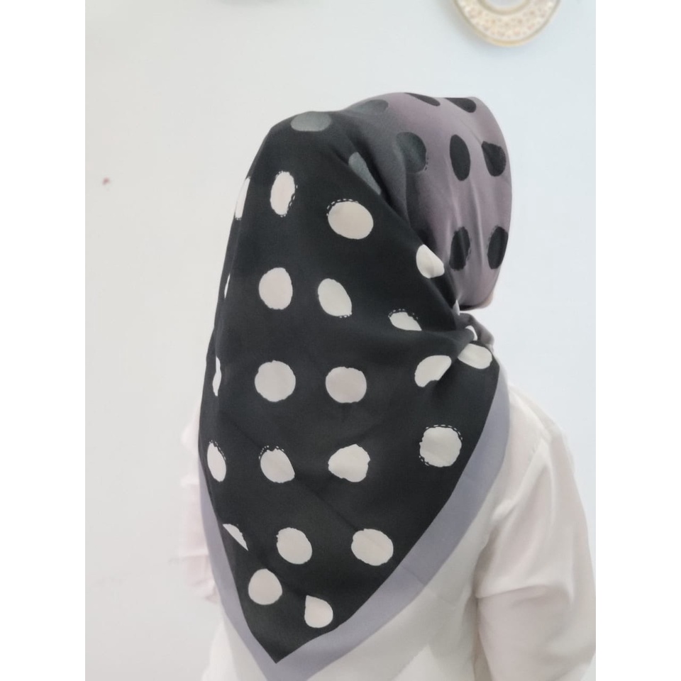 BEST SELLER..JILBAB SEGIEMPAT VOAL MOTIP PREMIUM,HIJAB SEGI EMPAT NN HIJAB VOAL HARGA GROSIRR-1