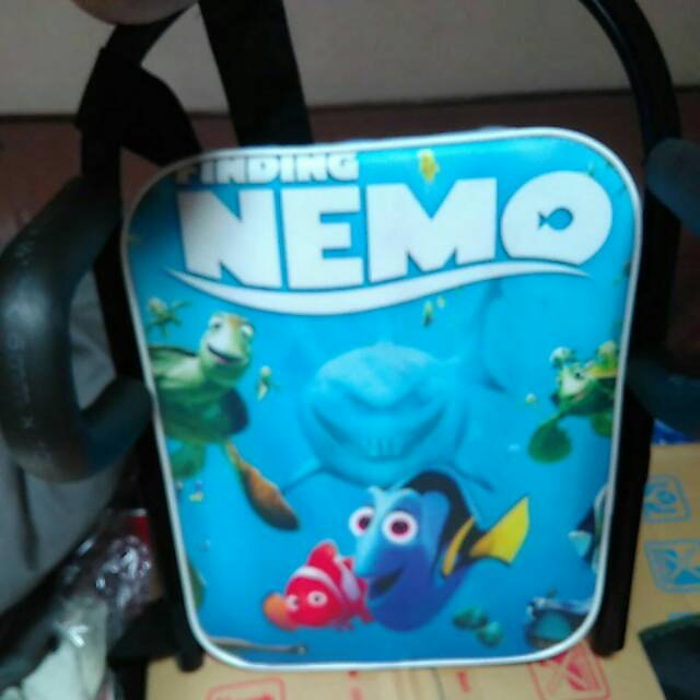 Sandaran belakang motor