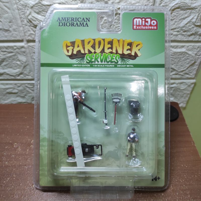 American Diorama Gardener Services Mijo Exclusives 1:64