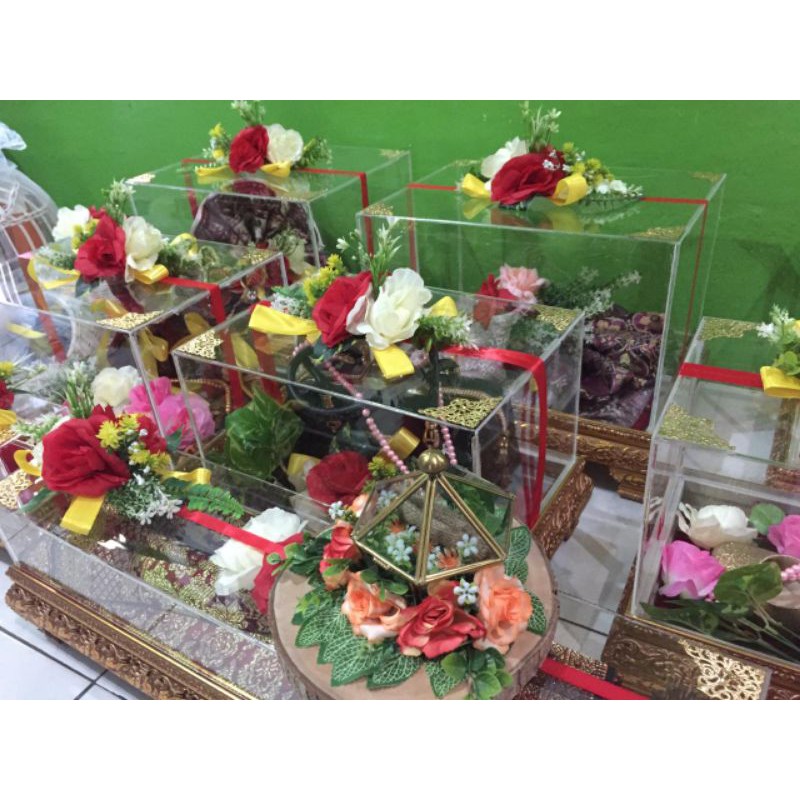 

akrilik box hantaran