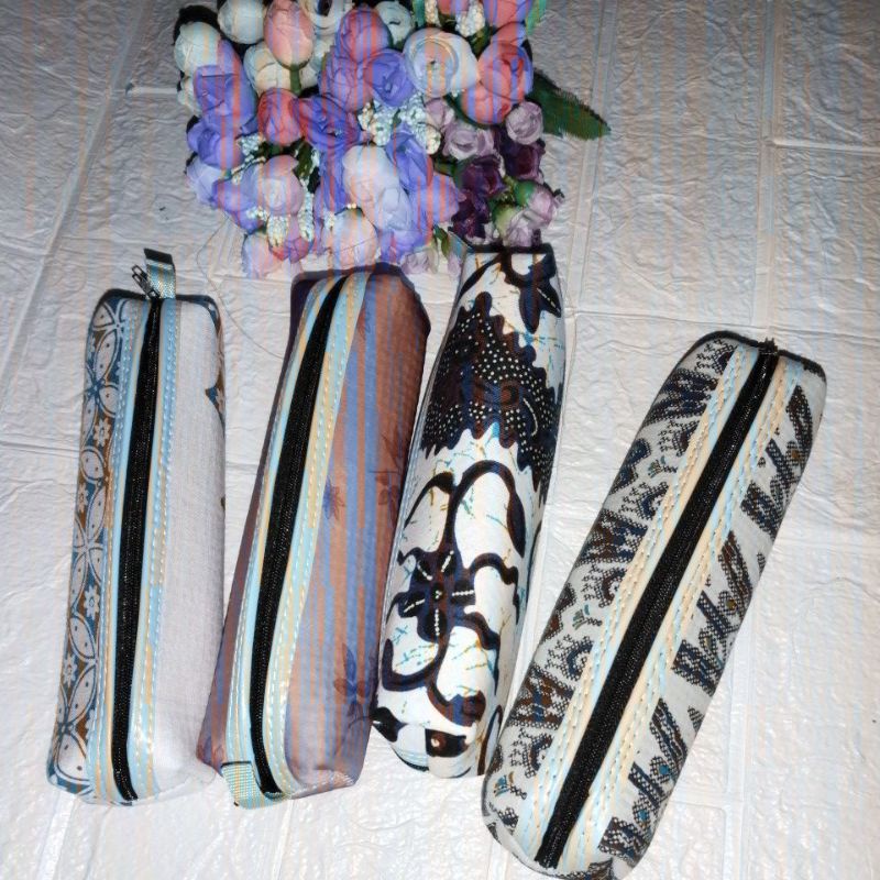 

souvenir tempat pensil Batik
