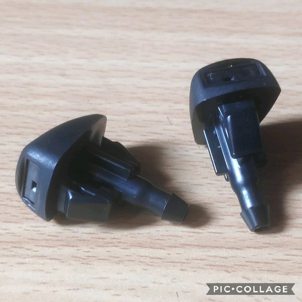 sepasang nosel nozzle wiper mata semprotan air wiper model nyebar untuk agya ayla