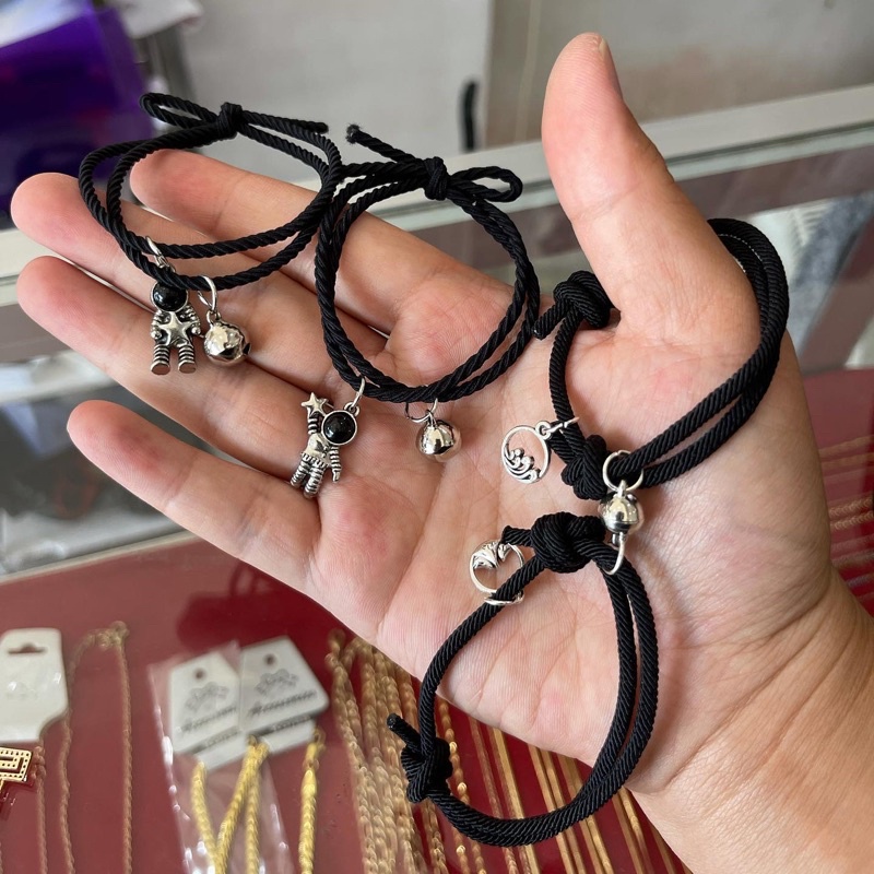 (PAP) (ISI 2) GELANG COUPLE ASTRONOUT / gelang couple magnet astronot pasangan persahabatan - astron