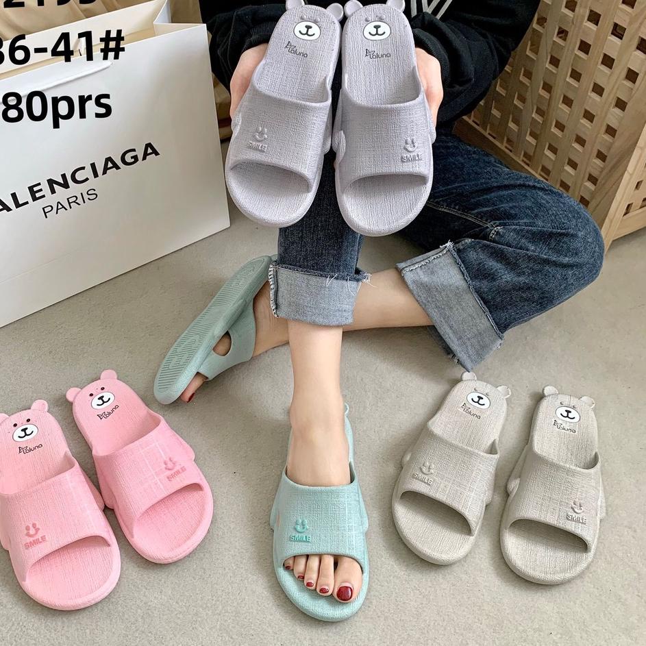 Tren Kekinian.. Sandal Slop Karet PCU Wanita Motif BEAR 3D Timbul emboss SMILE :) Import LLS NO-2195