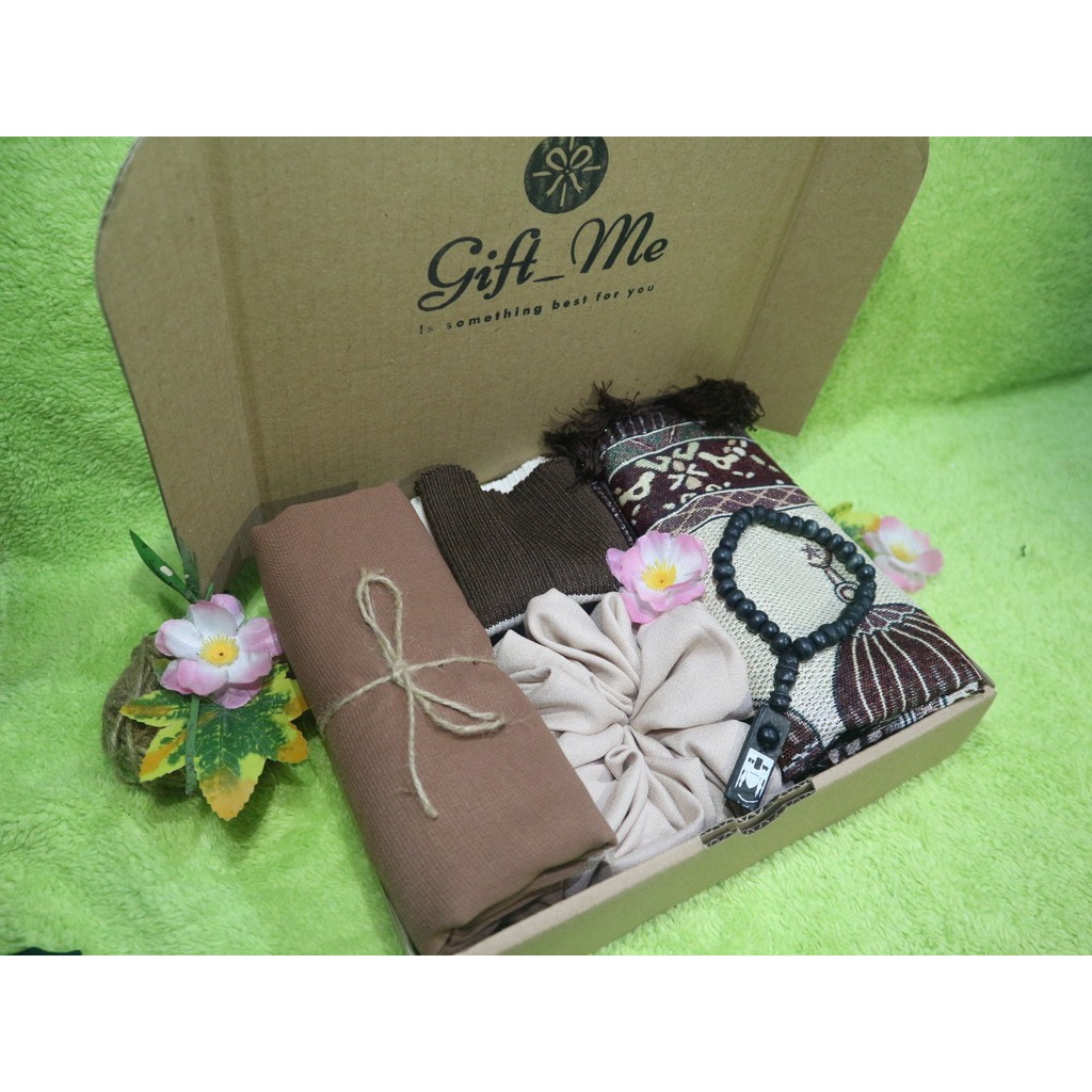 HAMPERS CEWEK // HAMPER HIJAB MURAH EKSLUSIF // KADO ULANG TAHUN CEWEK // HAMPERS HIJAB LENGKAP // HADIAH ANNIV // HADIAH WISUDA // GIFT BOX