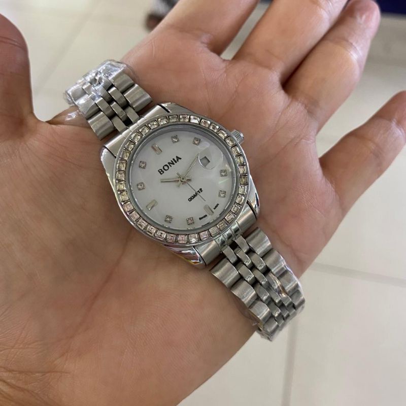 Bonia Rante mata cewek tanggal