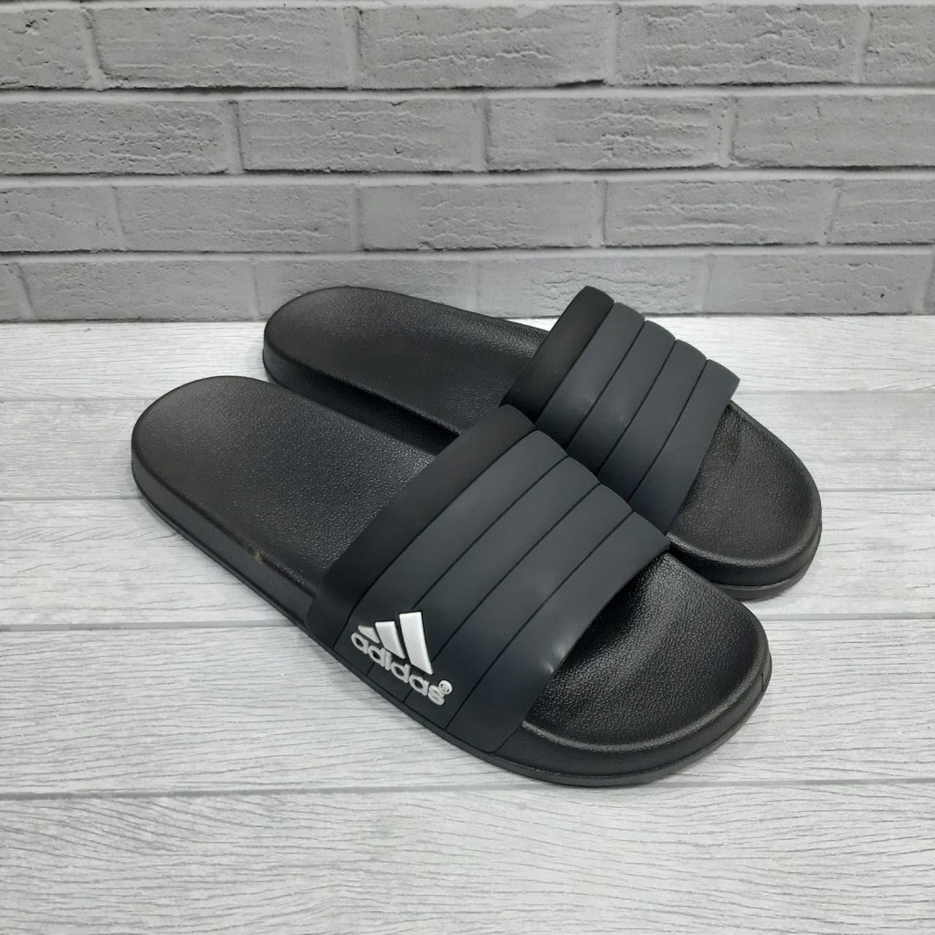 SENDAL IMPORT ADIDAS ALL BLACK