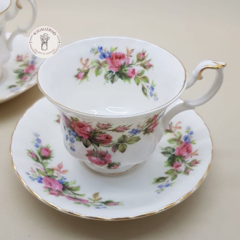 Tea cup Royal Albert Mose Rose/tea cup & saucer/tea cup made in england