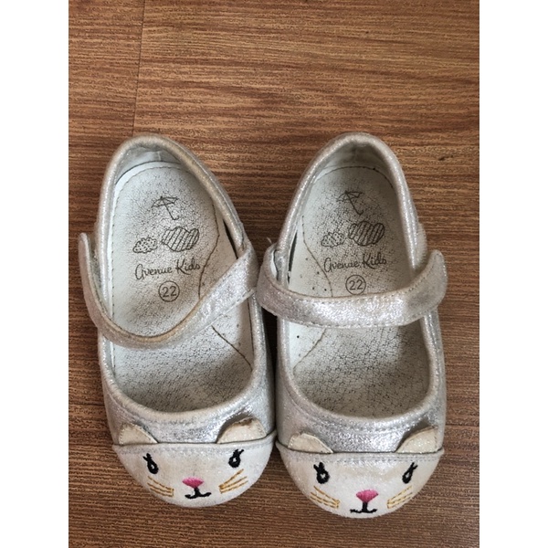 Preloved AVENUE kids animal shoes