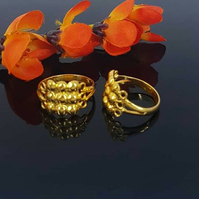 Cincin replika mas 24k koleksi nbc.medan ,awet,tahan lama,persis kayak mas 24 asli