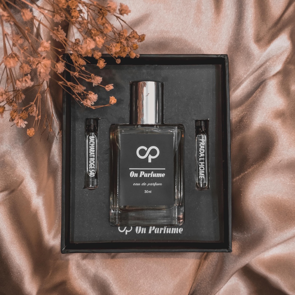 Bvlgari - Blv Woman berkualitas premium ,On Parfume , Dengan Box & Free 2 Tester