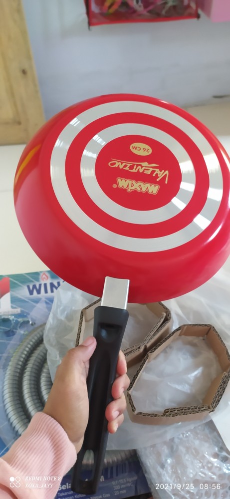 Frypan Maxim Valentino Dengan Diameter 26 Cm Dapat Digunakan Serbaguna Untuk Kebutuhan Penggorengan