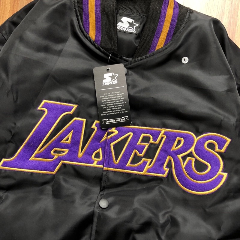 JAKET BOMBER VARSITY - LAKERS TEXT UNGU BORDIR HITAM TAG + LABEL JACKET