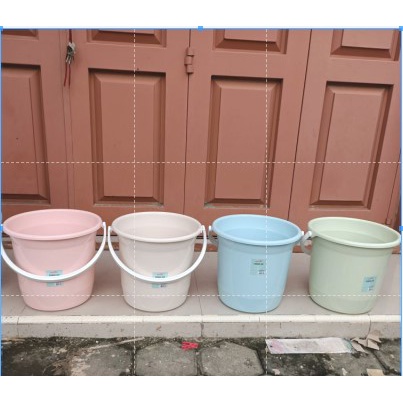 ember plastik redhouse  warna  pastel basin cantik  tebal 23 liter dan 16 liter