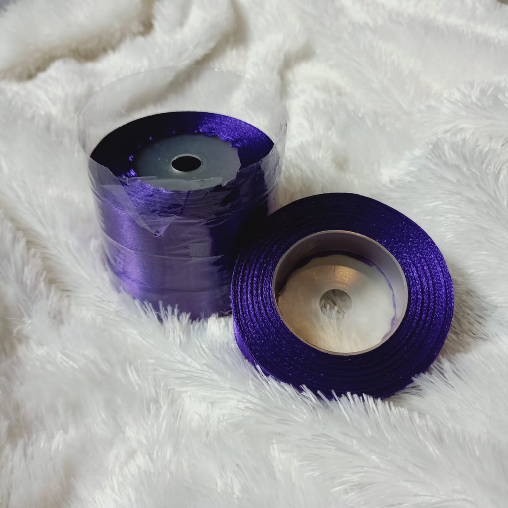 

Pita Satin 2cm Ungu