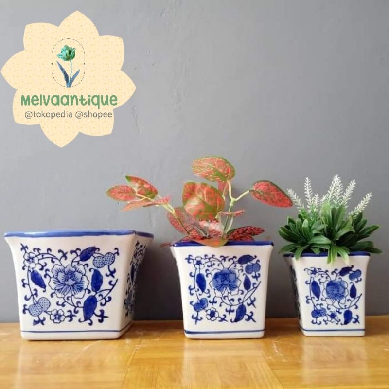 Pot Tanaman Keramik Biru Putih Kotak Segiempat ukuran 20 cm, 15 cm dan 10 cm